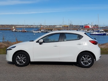 Used Mazda Mazda2 2024 for sale - 76108097: Photo