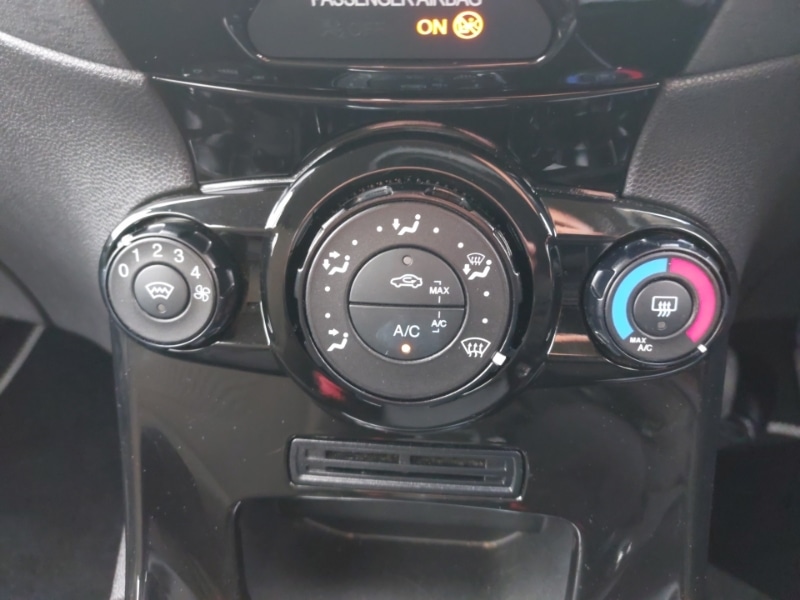 Used Ford Fiesta 2013 for sale - 77093093: Photo 14