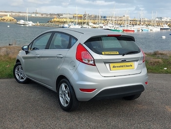 Used Ford Fiesta 2013 for sale - 77093093: Photo