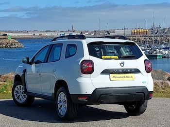 Used Dacia Duster 2023 for sale - 78403433: Photo