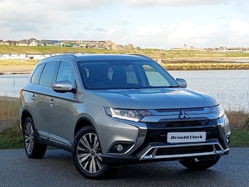 Mitsubishi - Outlander