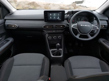 Used Dacia Sandero Stepway 2025 for sale - 77907801: Photo