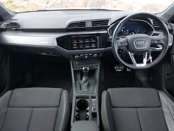 Used Audi Q3 2020 for sale - 78312670: Photo