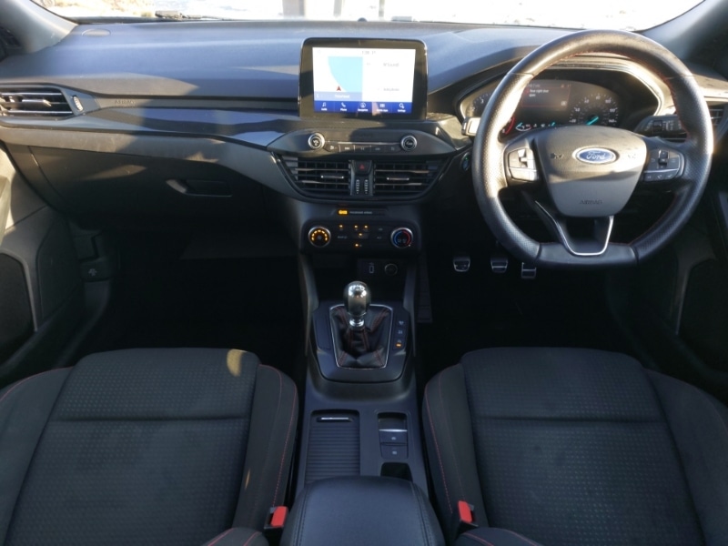 Used Ford Focus 2018 for sale - 77155010: Photo 2