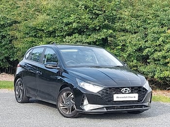 Used Hyundai i20 2023 for sale - 79673389: Photo