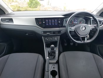 Used Volkswagen Polo 2019 for sale - 79201129: Photo