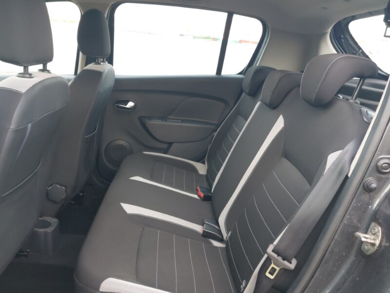 Used Dacia Sandero Stepway 2018 for sale - 76779847: Photo 6