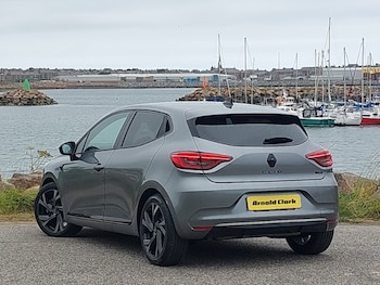 Used Renault Clio 2023 for sale - 79311033: Photo