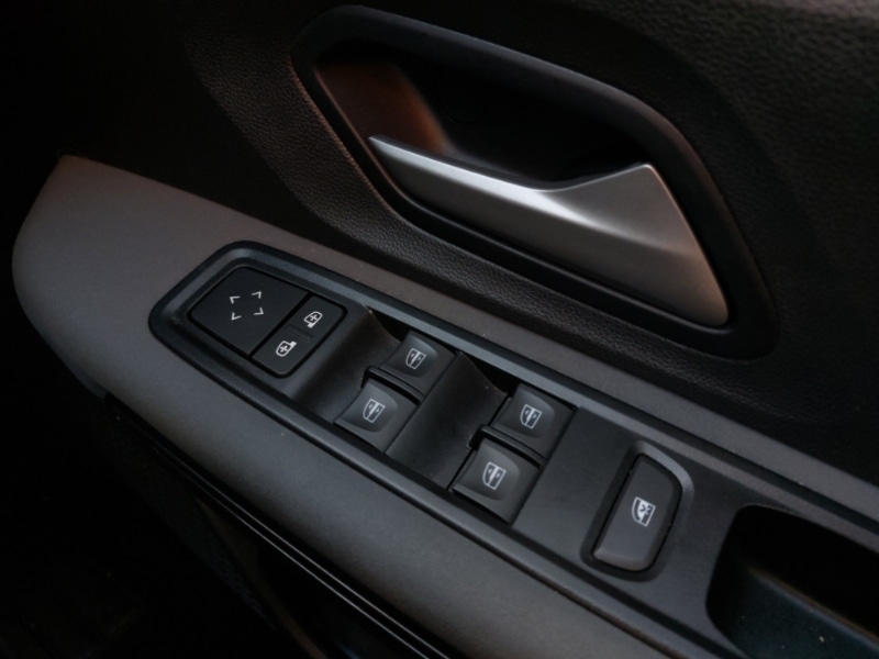 Used Dacia Sandero Stepway 2023 for sale - 77635944: Photo 18