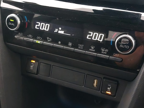 Used Toyota Yaris Cross 2022 for sale - 76172127: Photo 12