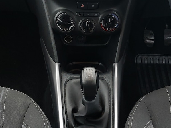 Used Peugeot 2008 2016 for sale - 76294309: Photo 11