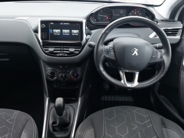 Used Peugeot 2008 2016 for sale - 76294309: Photo 7