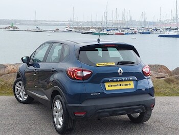 Used Renault Captur 2017 for sale - 77782565: Photo