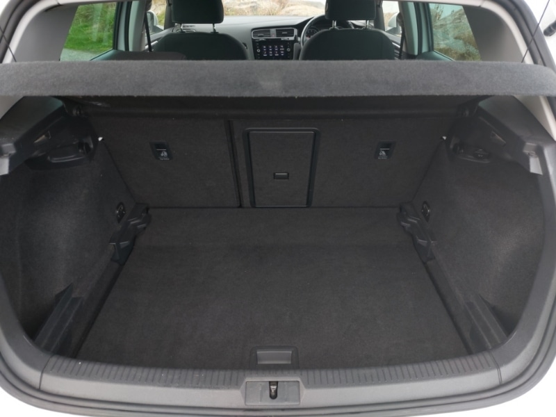 Used Volkswagen Golf 2018 for sale - 76484035: Photo 8