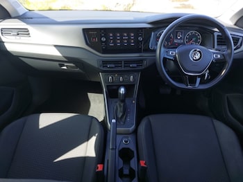 Used Volkswagen Polo 2019 for sale - 78606418: Photo