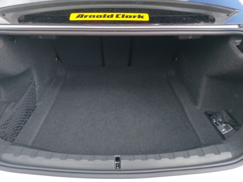 Used BMW 3 Series 2024 for sale - 77265602: Photo 8