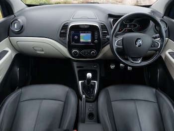 Used Renault Captur 2019 for sale - 79433440: Photo