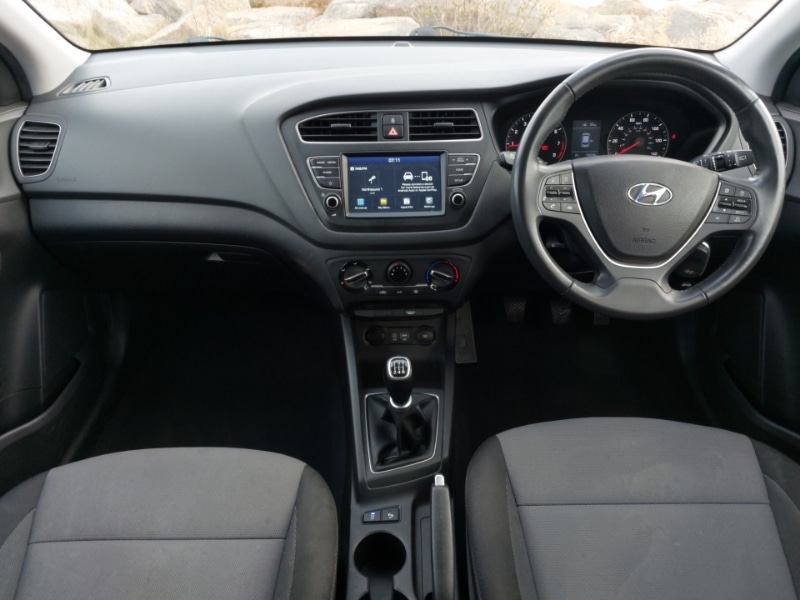 Used Hyundai i20 2018 for sale - 78079812: Photo 2
