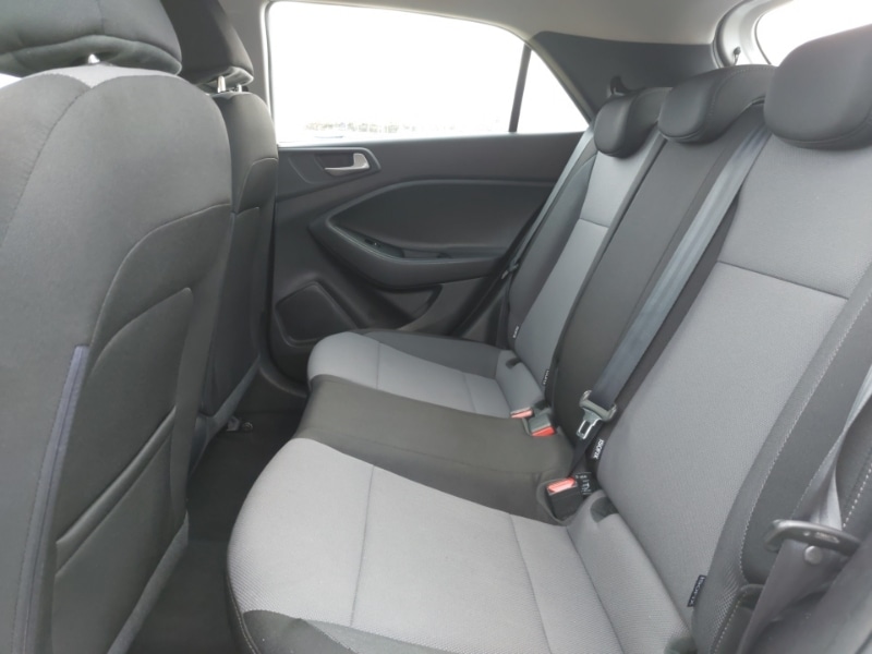 Used Hyundai i20 2018 for sale - 78079812: Photo 6