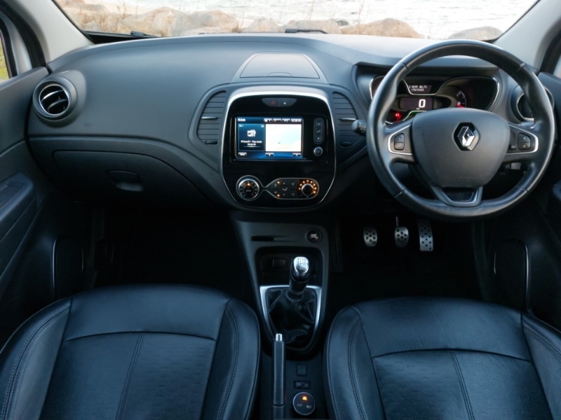 Used Renault Captur 2017 for sale - 76644118: Photo 2