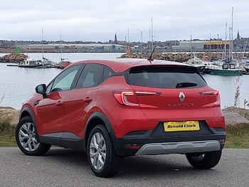 Used Renault Captur 2022 for sale - 76358904: Photo