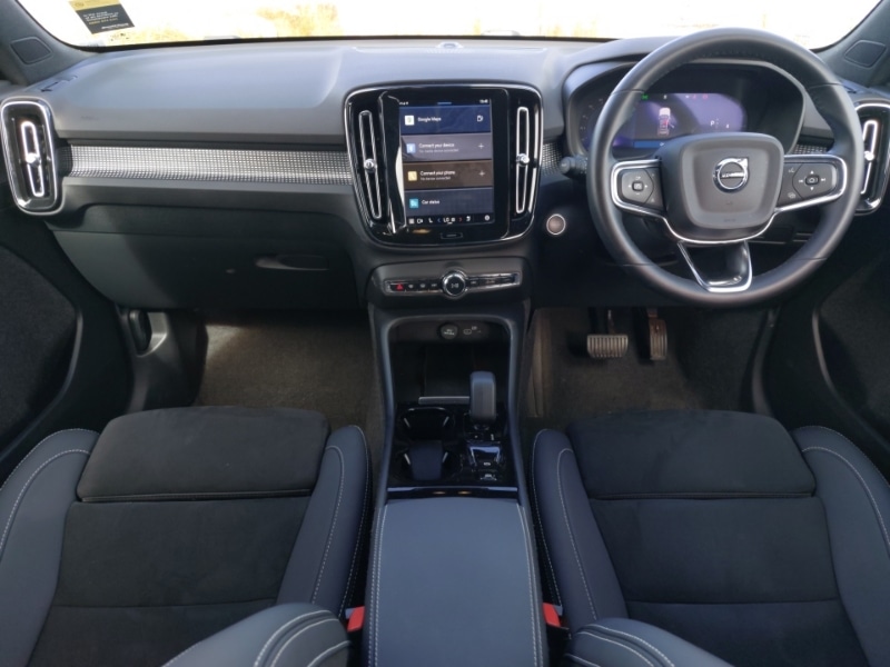 Used Volvo XC40 2024 for sale - 76695815: Photo 2