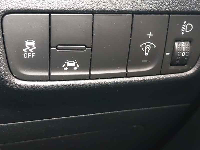 Used Hyundai KONA 2018 for sale - 76498143: Photo 17