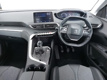 Used Peugeot 3008 2018 for sale - 79101409: Photo