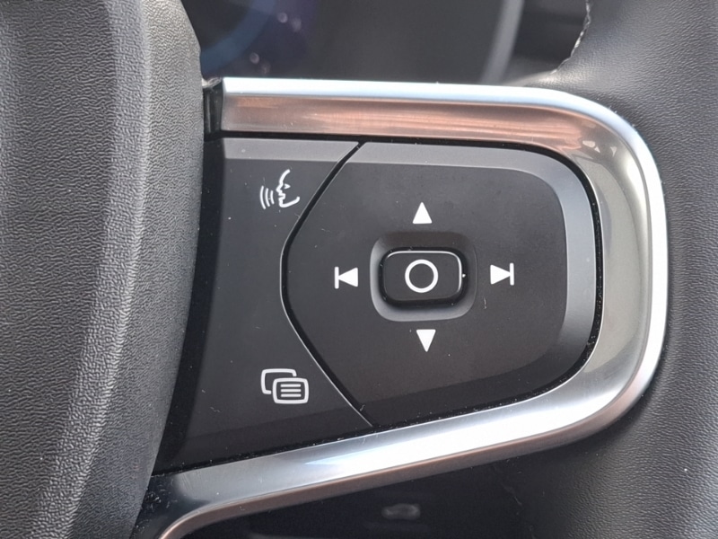 Used Volvo XC40 2024 for sale - 76141061: Photo 17