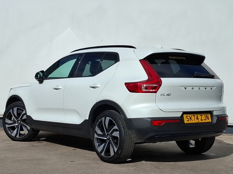 Used Volvo XC40 2024 for sale - 76141061: Photo 3