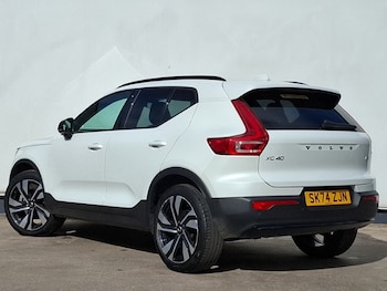 Used Volvo XC40 2024 for sale - 76141061: Photo 3