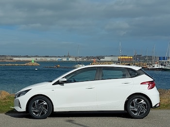 Used Hyundai i20 2023 for sale - 78140153: Photo