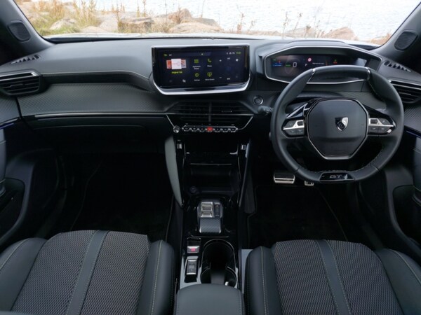 Used Peugeot 2008 2024 for sale - 76264598: Photo 2