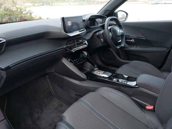 Used Peugeot 2008 2024 for sale - 76264598: Photo 5