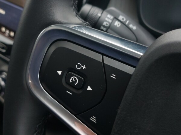 Used Volvo XC40 2024 for sale - 76269247: Photo 15