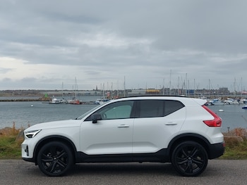 Used Volvo XC40 2024 for sale - 76269247: Photo