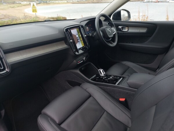 Used Volvo XC40 2024 for sale - 76269247: Photo 5