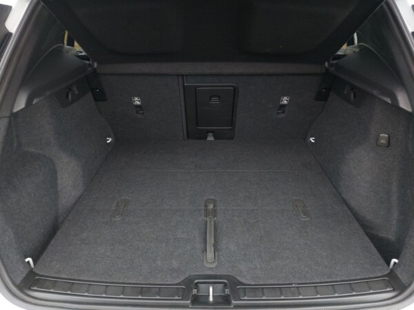 Used Volvo XC40 2024 for sale - 76269247: Photo 8