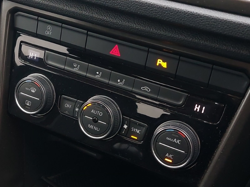 Used Volkswagen T-Roc 2019 for sale - 77433656: Photo 17