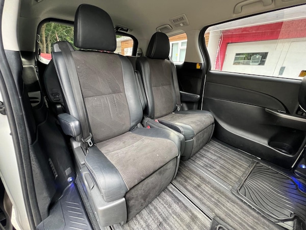 Used Toyota Estima 2019 for sale - 76177244: Photo 14