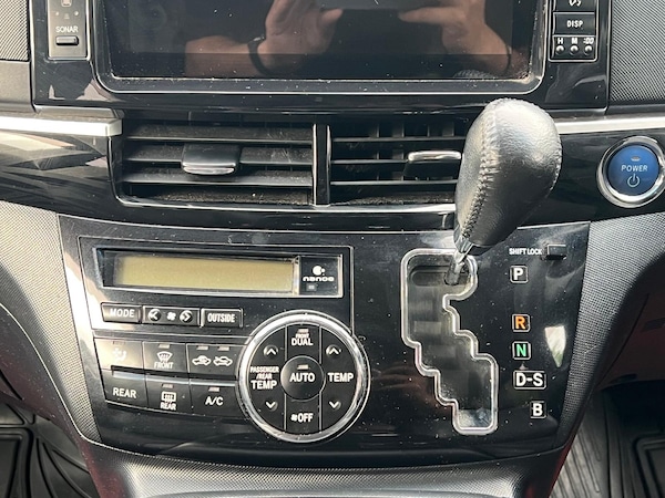 Used Toyota Estima 2019 for sale - 76177244: Photo 30