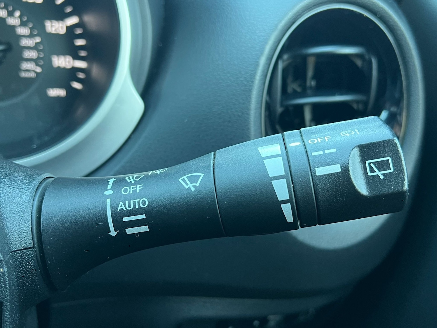 Used Nissan Juke 2018 for sale - 77483799: Photo 24