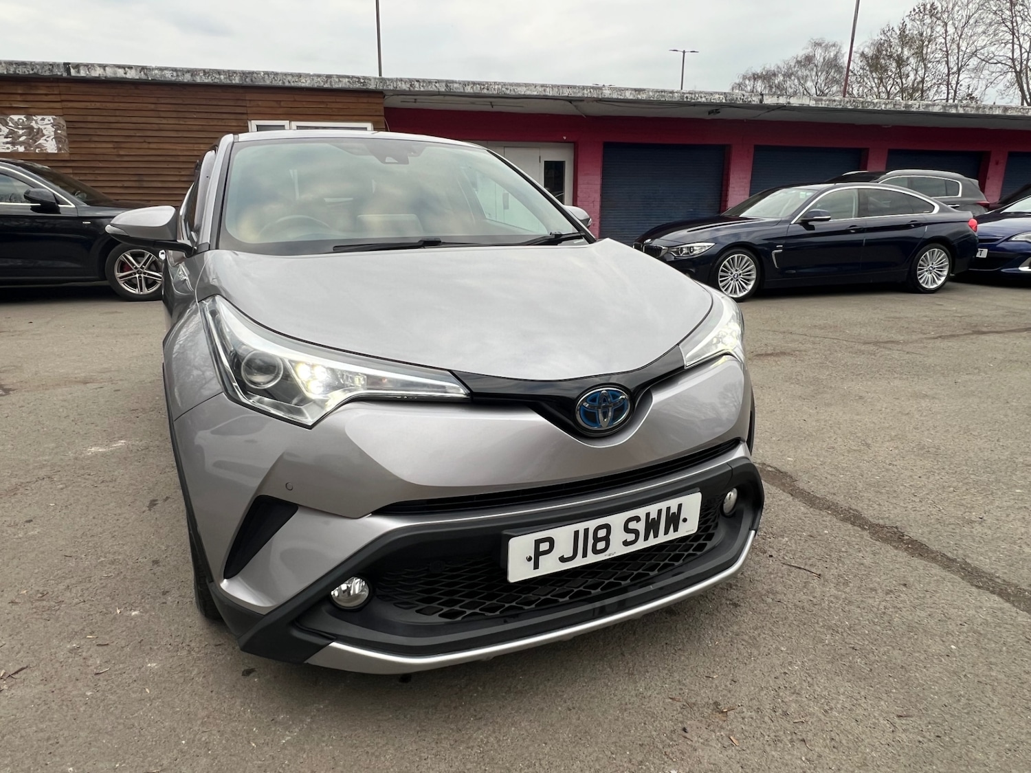 Used Toyota C-HR 2018 for sale - 77804304: Photo 10