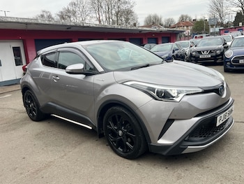 Used Toyota C-HR 2018 for sale - 77804304: Photo
