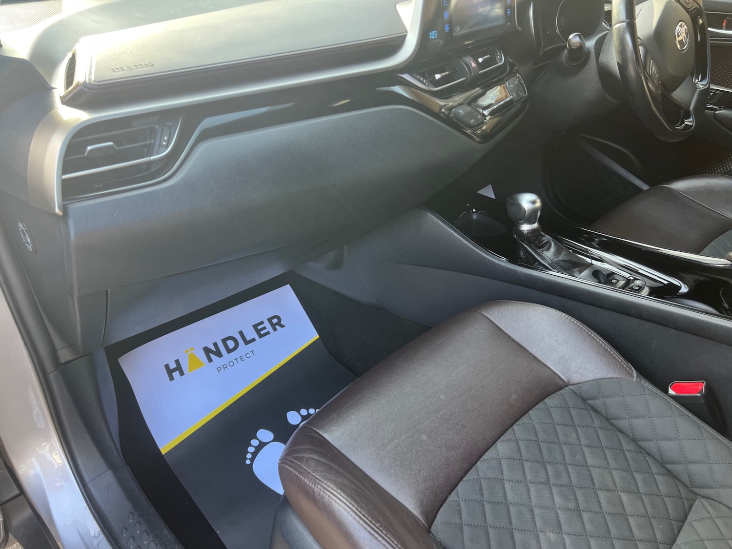 Used Toyota C-HR 2018 for sale - 77804304: Photo 24