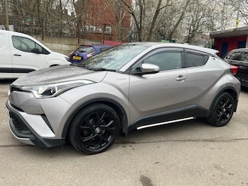 Used Toyota C-HR 2018 for sale - 77804304: Photo