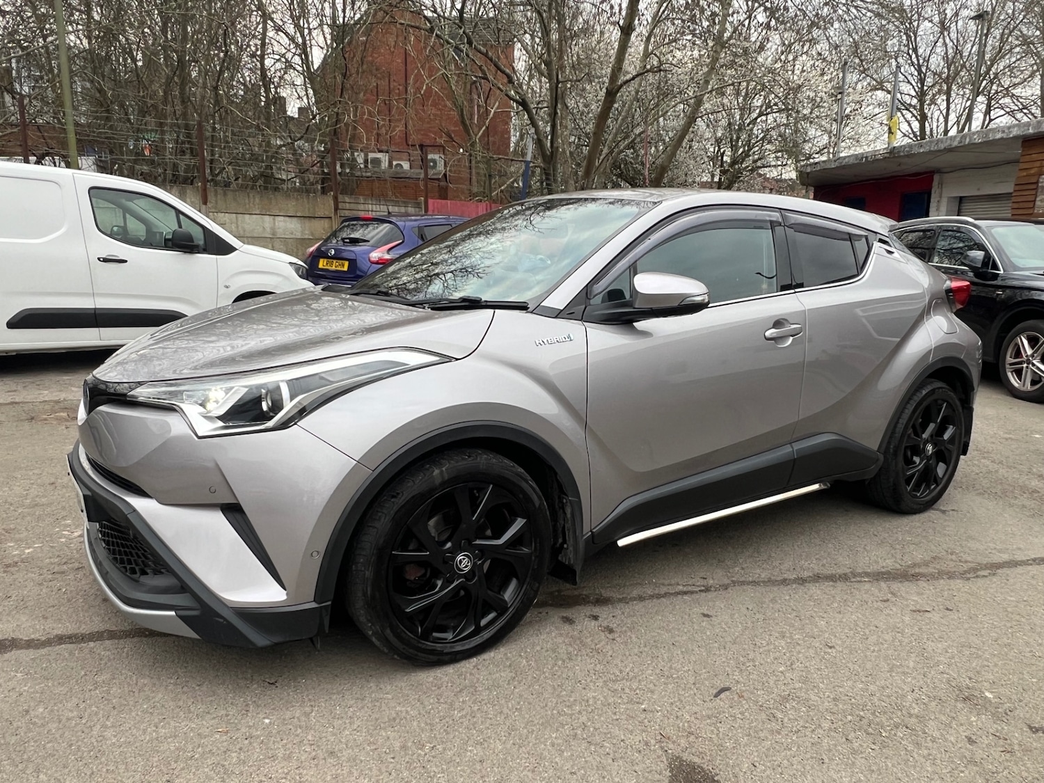Used Toyota C-HR 2018 for sale - 77804304: Photo 4