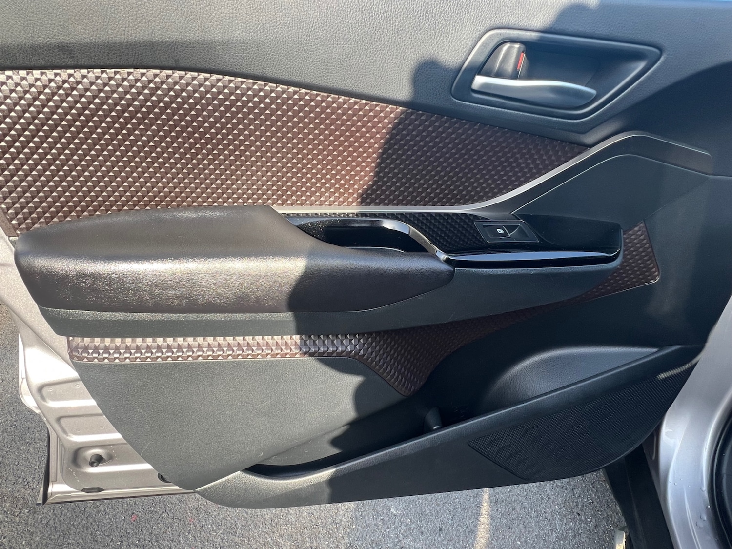 Used Toyota C-HR 2018 for sale - 77804304: Photo 42