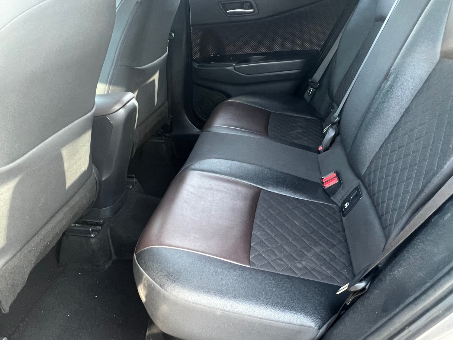 Used Toyota C-HR 2018 for sale - 77804304: Photo 43