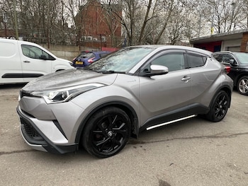 Used Toyota C-HR 2018 for sale - 77804304: Photo